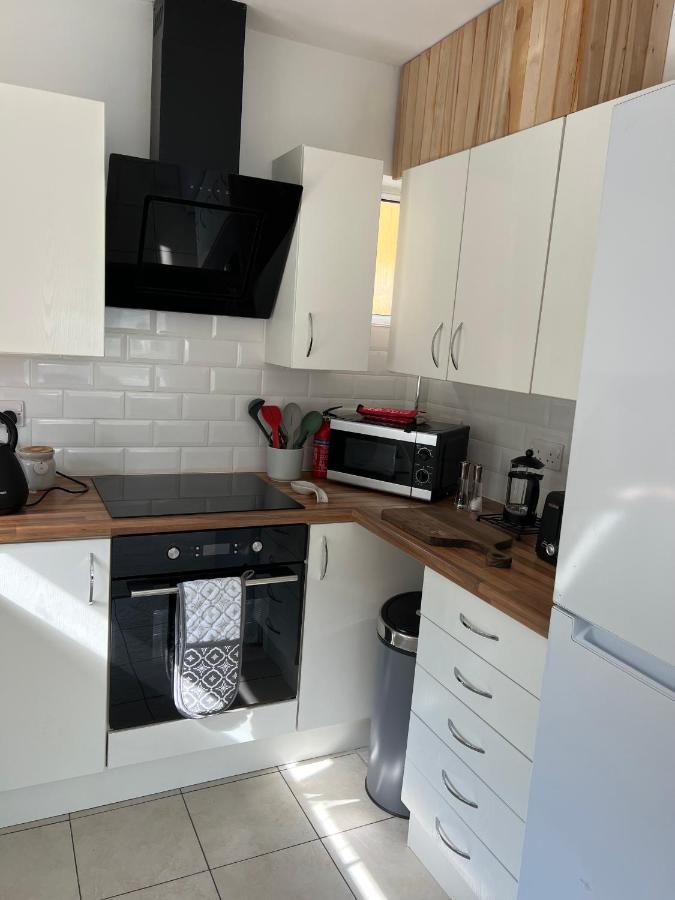 Sixty Four Apartamento The Mumbles Exterior foto